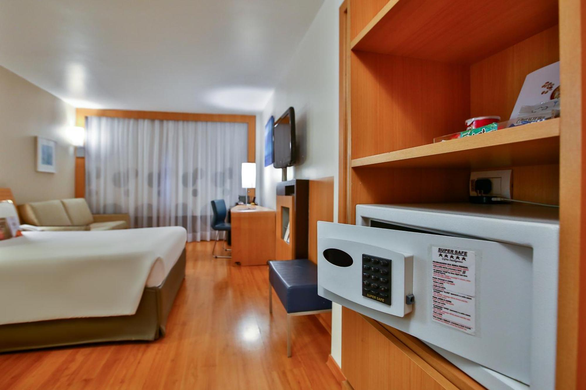 Novotel Rj Santos Dumont 4*
